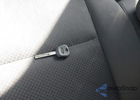 2018 Chevrolet Silverado 1Lt from USA, damaged, VIN 2GCRCREC2J1107272